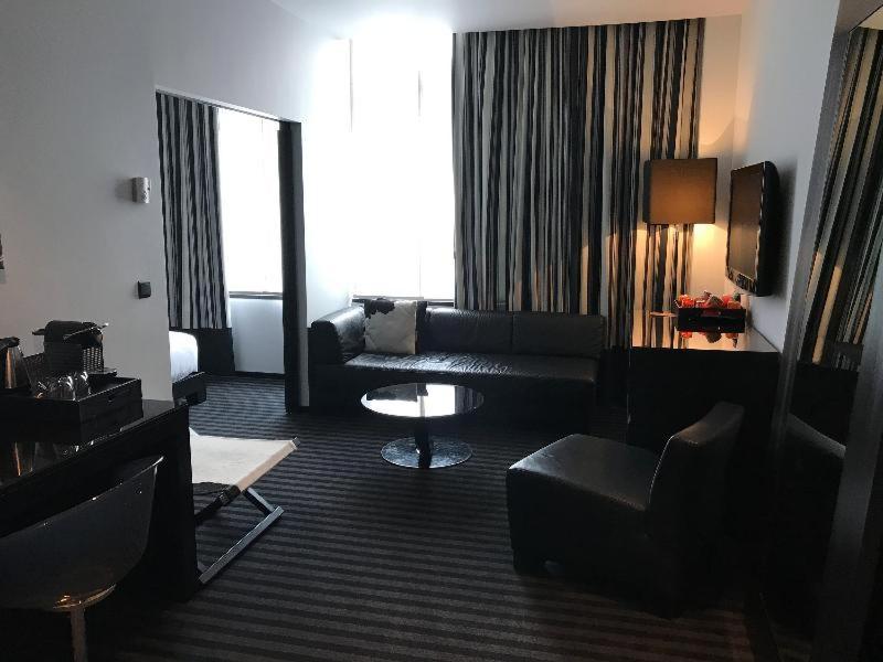 Yooma Urban Lodge Saint-Gilles الغرفة الصورة