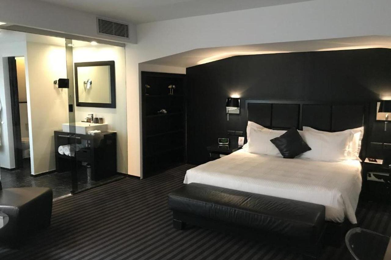 Yooma Urban Lodge Saint-Gilles المظهر الخارجي الصورة